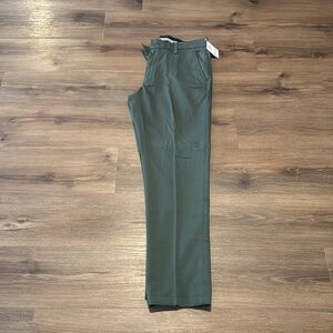 NWT Amazon Essentials Men's Dark Green Slim Dress Pants. 34wx31l